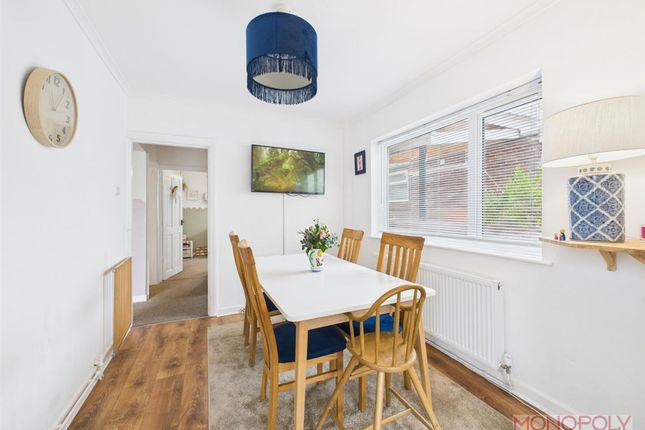 21 Gresford Park, Wrexham photo 4