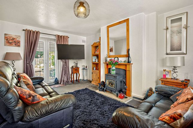 34, Heol Y Ffynnon, Wrexham photo 3