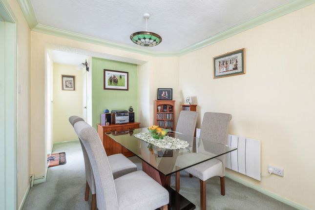 8 Herons Court Close, Littlehampton photo 4