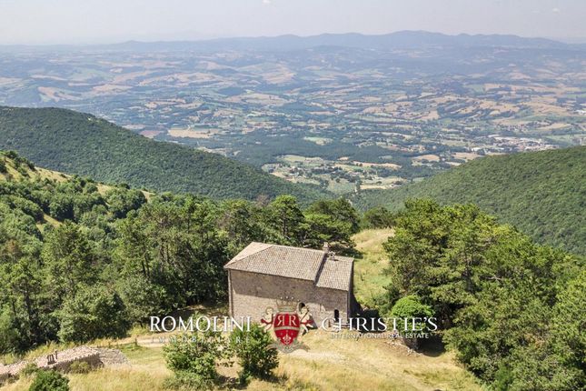 Thumbnail Country house for sale in Spoleto, Umbria, Italy