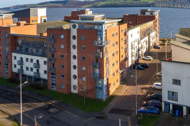 Thumbnail Flat for sale in South Victoria Dock Road, Dundee