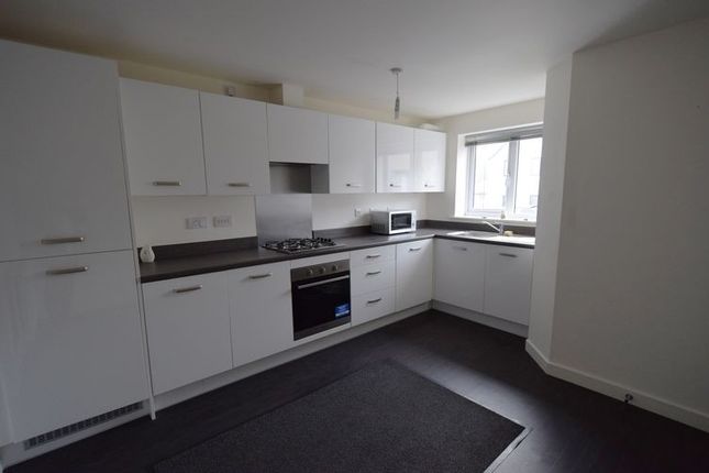 4, Flying Fox Crescent, Doncaster photo 2