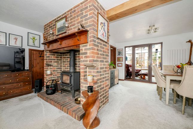 51, Geers Wood, Heathfield photo 4