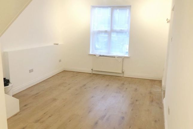 19A, Lowden Road, London photo 3