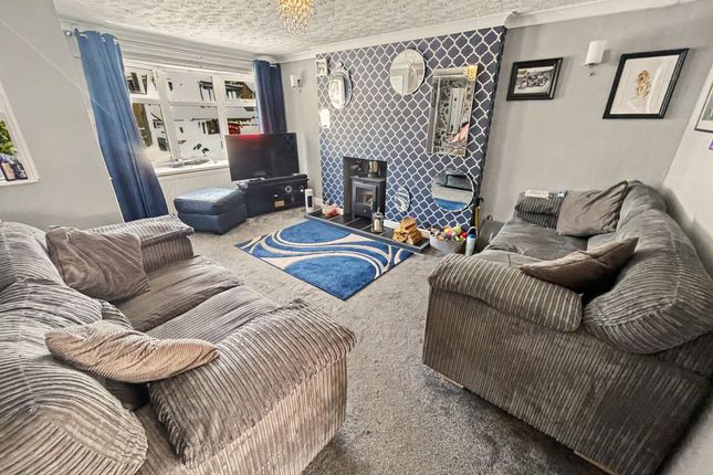 63 Nuttall Avenue, Manchester photo 2