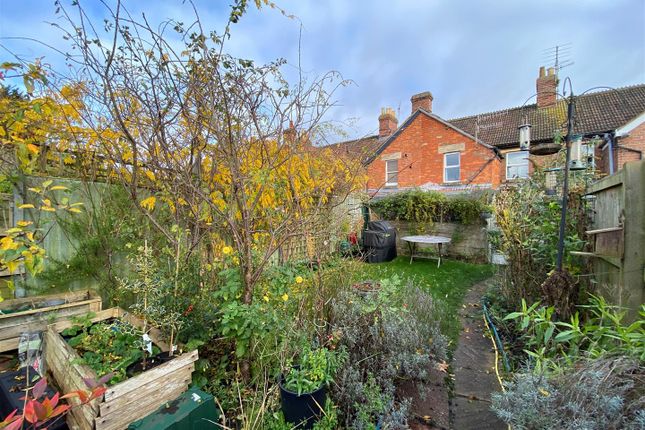 Terraced house for sale in The Pippin, Calne