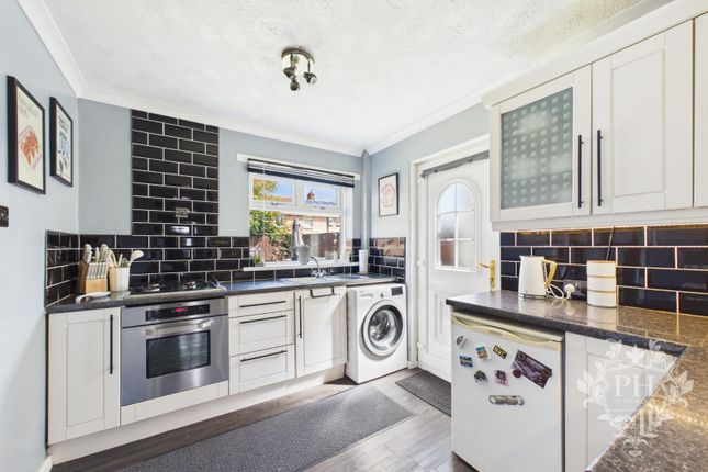 9, Downham Avenue, Middlesbrough photo 4