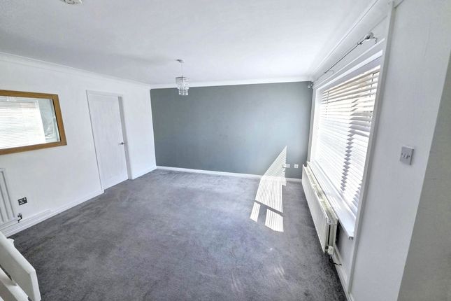 66, Kendal Drive, Cramlington photo 3