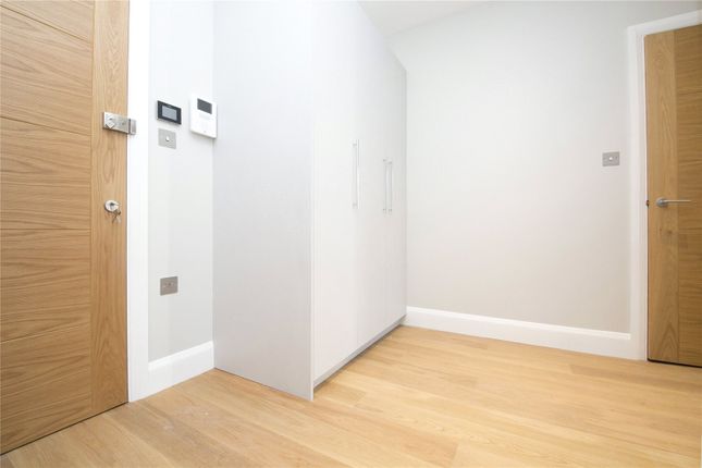 Flat to rent in Lisson Street, London