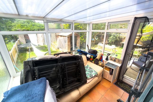23, Prestatyn, Denbighshire photo 3
