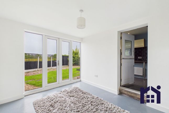 34 Pompian Brow, Leyland photo 3