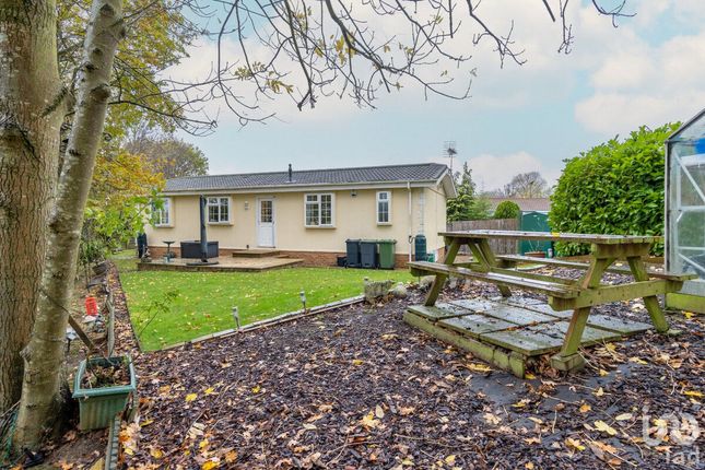 Mobile/park home for sale in Broadoaks Road, Takeley