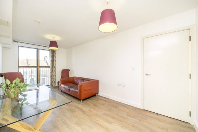 16, Forbes House, London photo 2