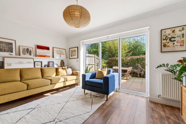 9 Gatton Park Lane, Brighton, East Sussex photo 4