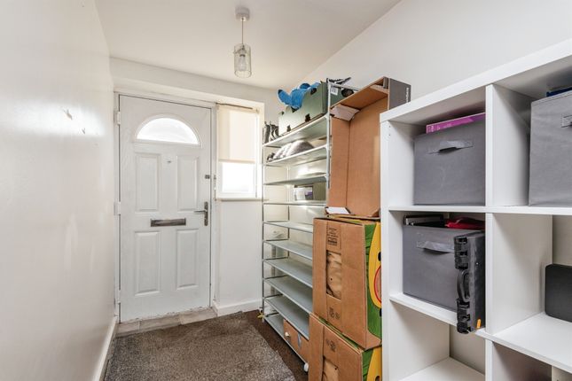 5, Wellington Court, Bradford photo 2
