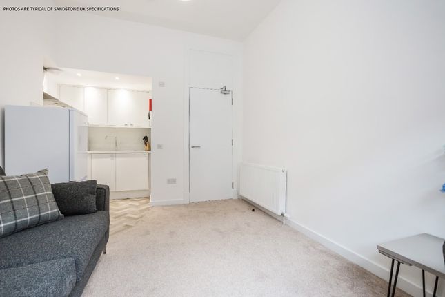 Flat 0-1, 11, Kildonan Drive, Glasgow photo 4