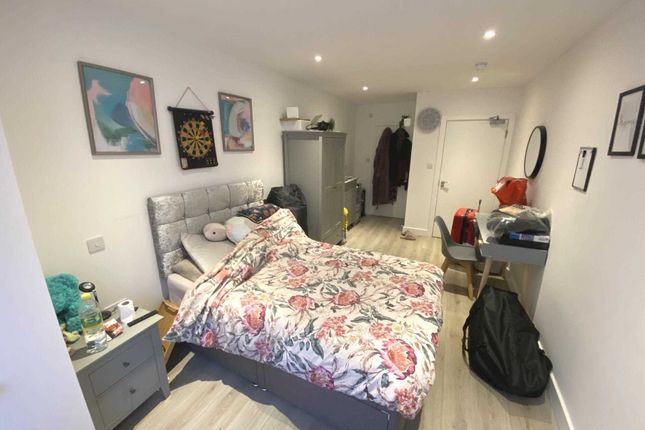 Thumbnail Room to rent in Headstone Road, Harrow