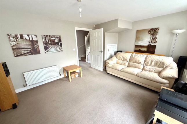 12, Violet Road, Wakefield photo 5