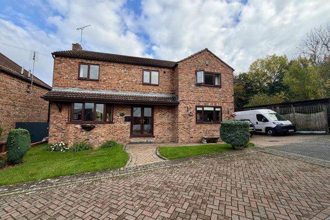 4-bed detached on Westfield Gardens, Leeds, £490,000