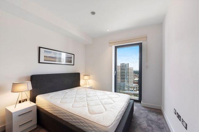 Flat 1208, Modena House, 19, Lyell Street, London photo 4