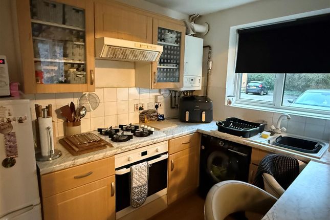 99A, Swinford Hollow, Northampton photo 3