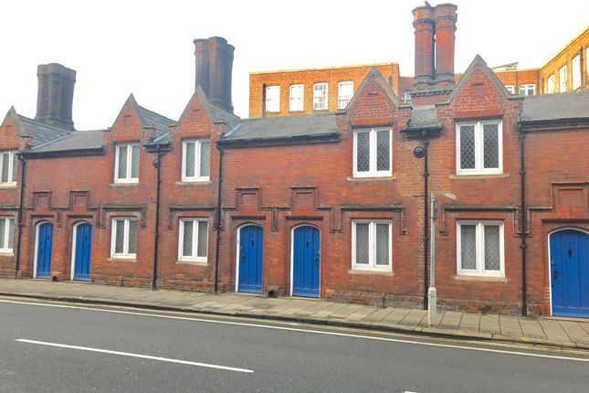 Thumbnail Maisonette to rent in Dame Alice Street, Bedford
