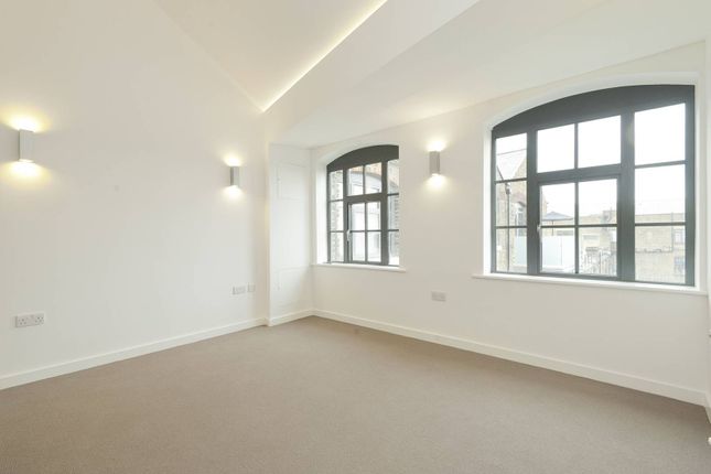 Thumbnail Flat for sale in The Vale, Acton, London