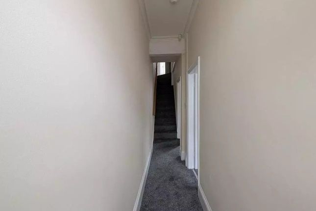 34 Loughborough Road, Leicester photo 2