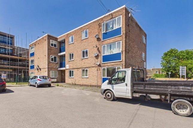 1-bed flat on 3, St. Johns House, Bingley, £32,000