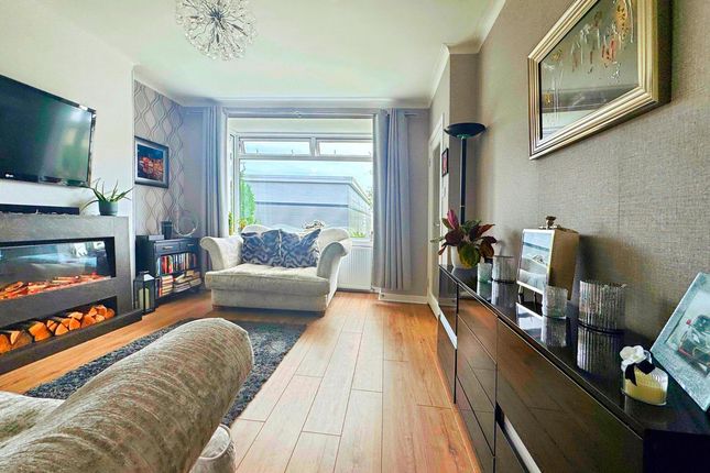 73, Wright Street, Renfrew photo 2
