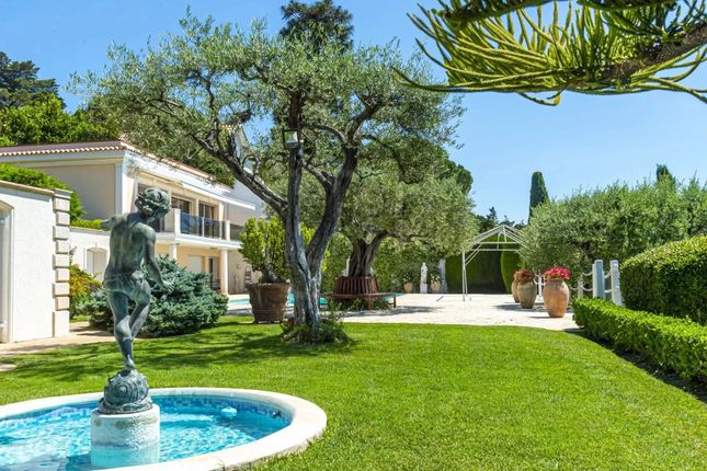 Villa for sale in Antibes, Vieil Antibes, 06600, France