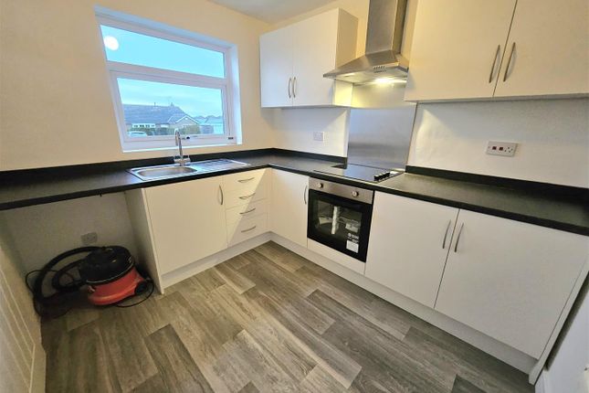12, Perth Close, Mexborough photo 2