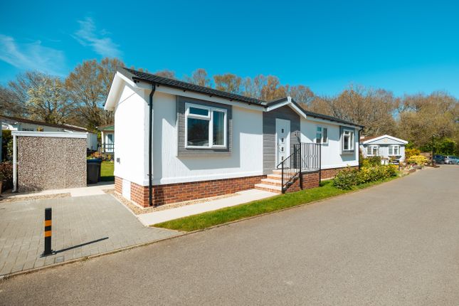 2-bed caravan on 48, Rose Park, Ottershaw, £215,000