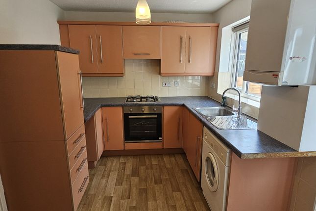 6 Holyhead Close,, Beckton, London photo 4