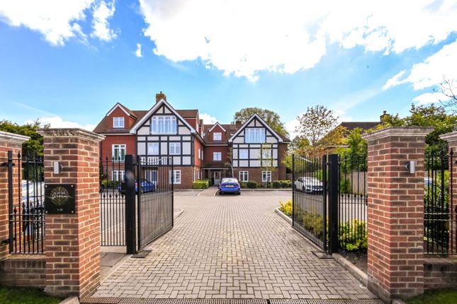 Flat for sale in Shoppenhangers Road, Maidenhead