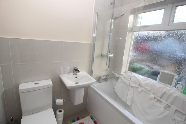 Bungalow for sale in Mayswood Gardens, Dagenham, Essex