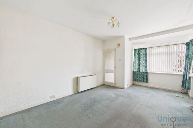 578, North Drive, Thornton-Cleveleys photo 3