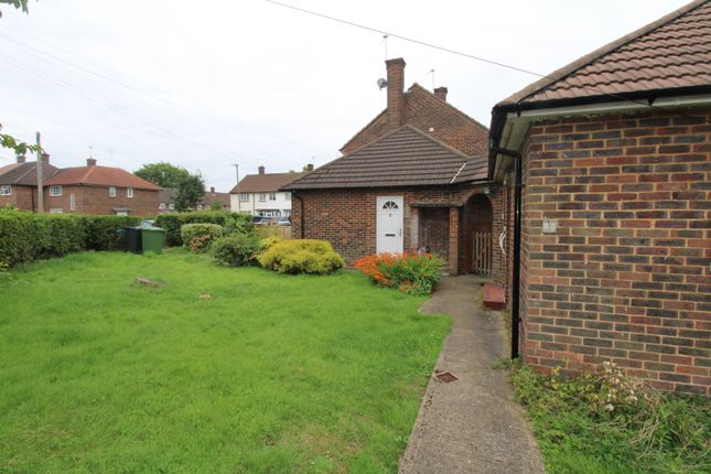 Knebworth Path, Borehamwood photo 2