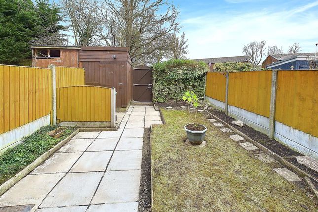74 Helmsdale Lane, Warrington photo 4