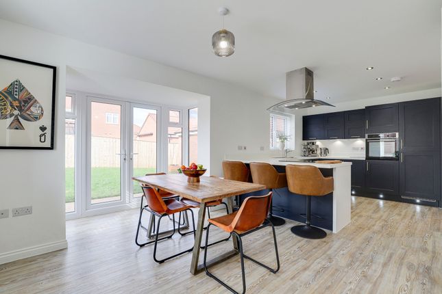 7 Fairey Battle Lane, Nottingham photo 3