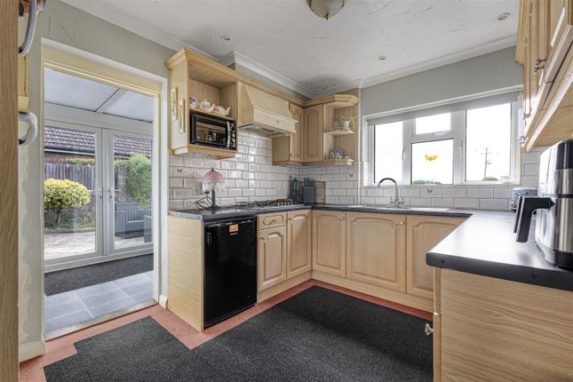 8, Orchard Drive, Meopham Gravesend photo 4