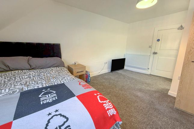 Room 6, 41, Stodman Street, Newark-on-Trent photo 2