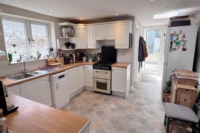 25, St. Johns Road, Newbury photo 2