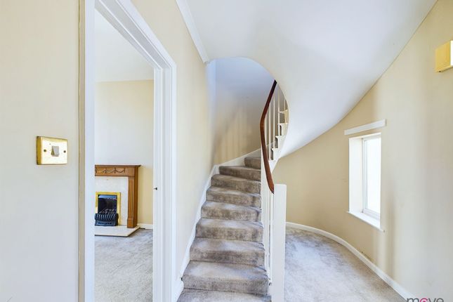 Top Flat, 15 St. Georges Place, Cheltenham photo 2