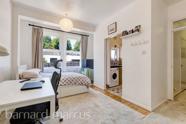 Flat 4, 64, Brighton Road, Purley photo 2