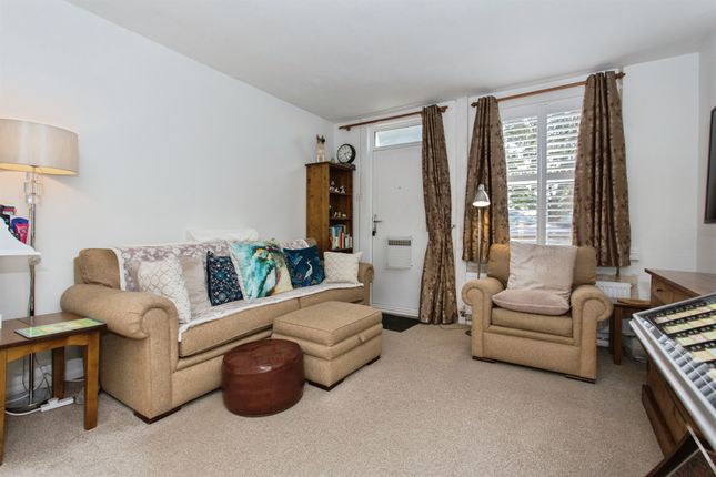 94, Hartford Road, Huntingdon photo 4