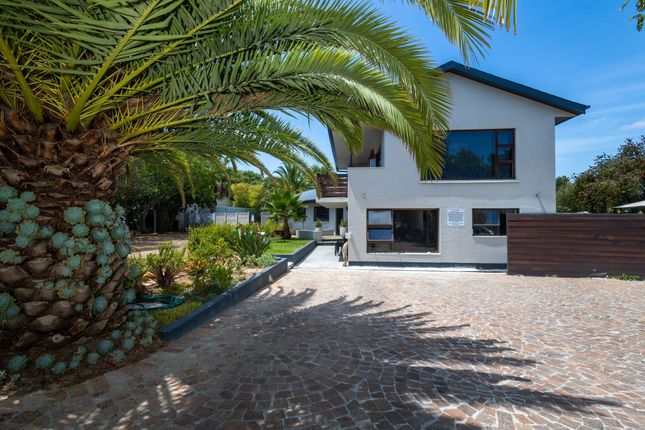 Detached house for sale in 34 Murray Street, Durbanville Central, Northern Suburbs, Western Cape, South Africa