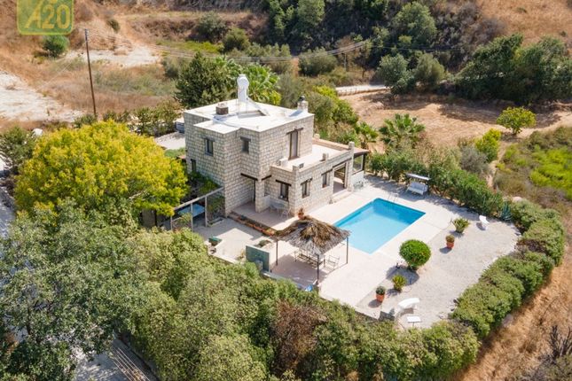 Villa for sale in Giolou, Polis, Cyprus