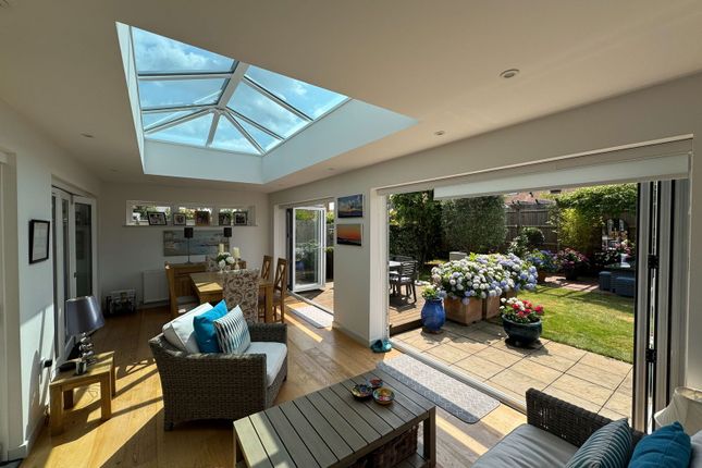 6, Wightwick Close, Tonbridge photo 2