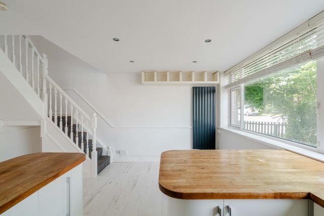 25 Charlton Mead Drive, Bristol photo 4
